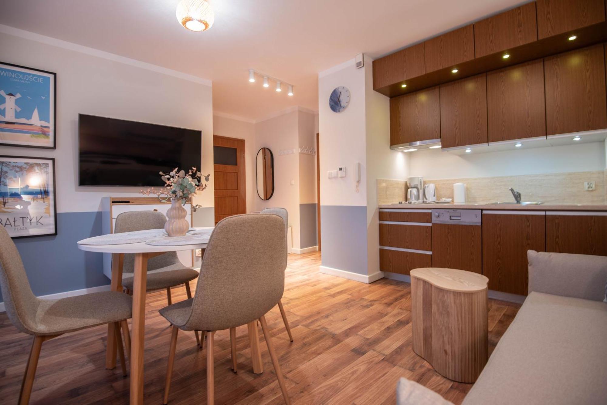 Apartamenty Mistral Z Parkingiem - Promenada & Morze - Apartamenty Na Wyspie Świnoujście Esterno foto